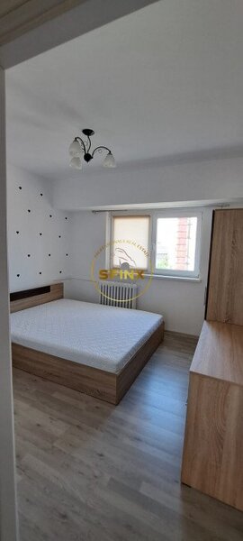 Universitate de inchiriat apartament cu 4 camere ultracentral