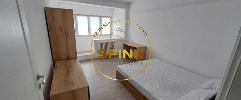 Universitate de inchiriat apartament cu 4 camere ultracentral